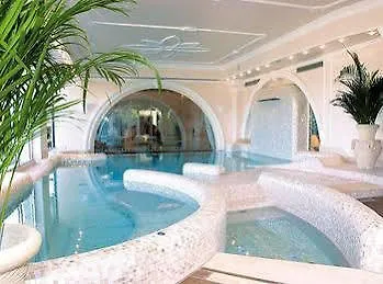 Отель Gambrinus 4*