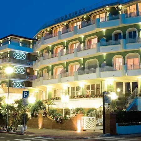 ホテル Gambrinus チェルヴィア