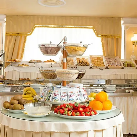 Gambrinus ホテル 4*